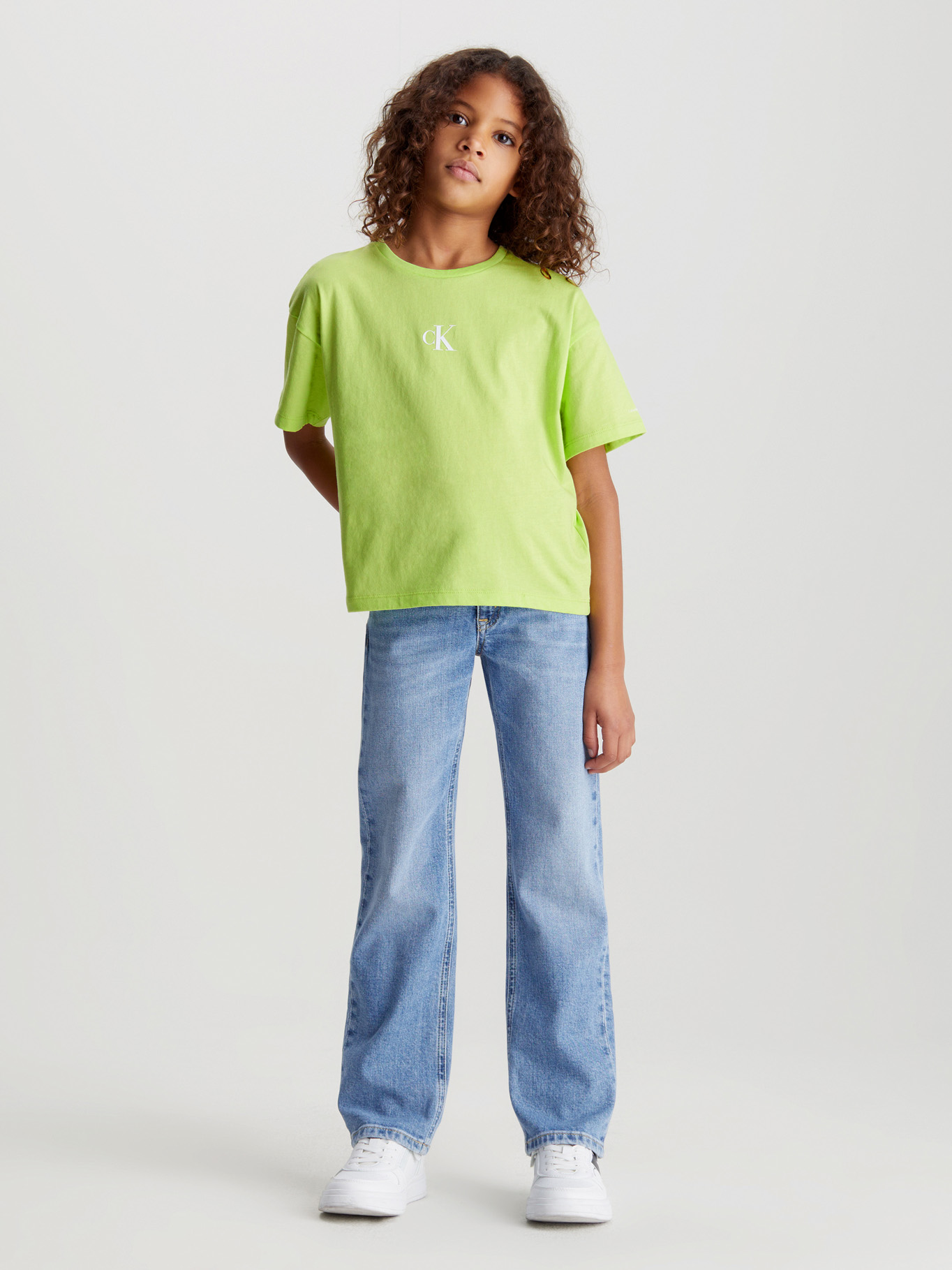 POLERA ALGODÓN NIÑA CALVIN KLEIN CK LOGO BOXY - 2
