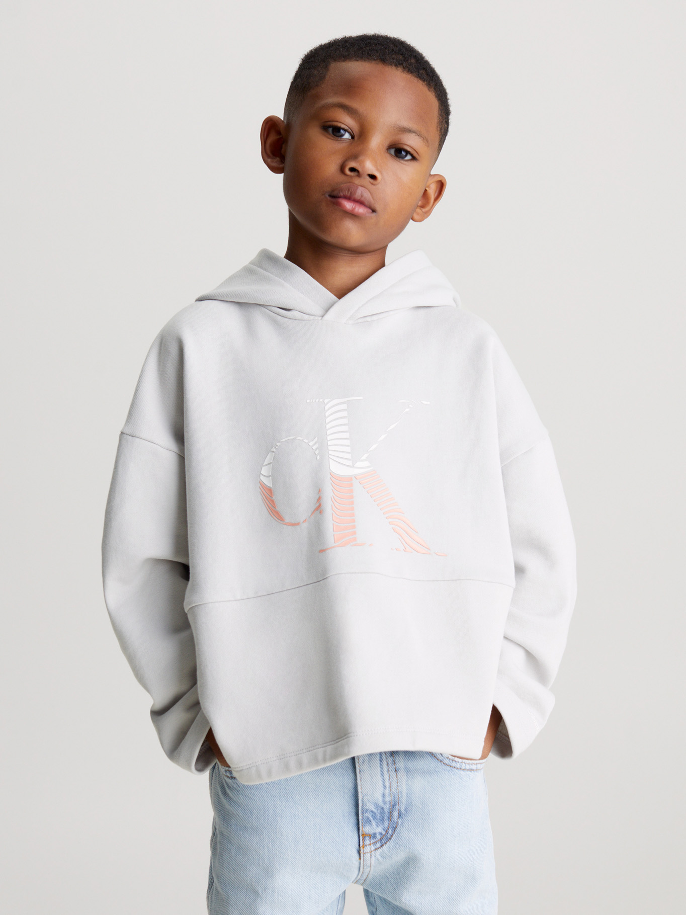 POLERÓN ALGODÓN NIÑO CALVIN KLEIN CON GORRO SWIRL MONOGRAM - 4