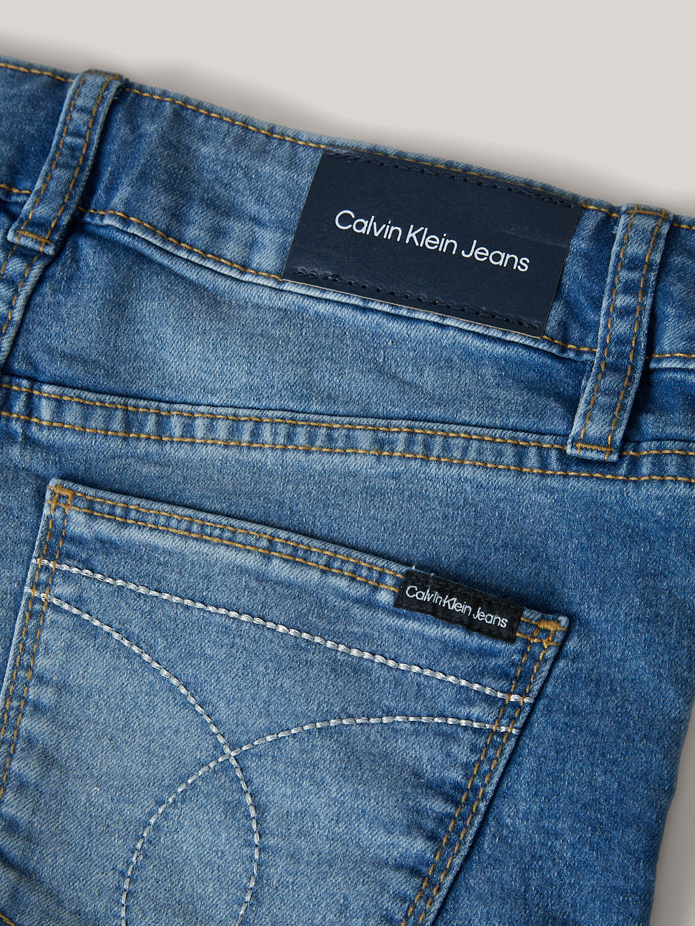 SHORT ALGODÓN NIÑA CALVIN KLEIN CUT-OFF - 4