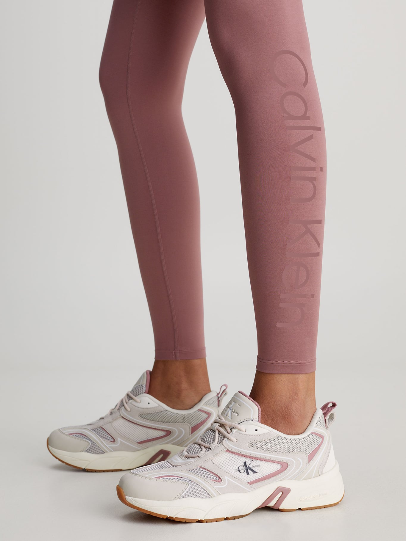 CALZAS VERTICAL LOGO - 4