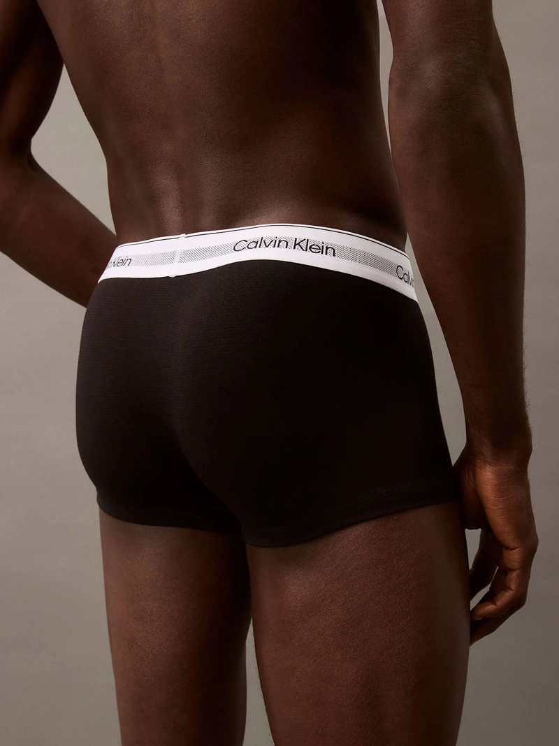 PACK 3 BÓXER HOMBRE CALVIN KLEIN NEGRO LOW RISE TRUNK MODERN AIR - 4
