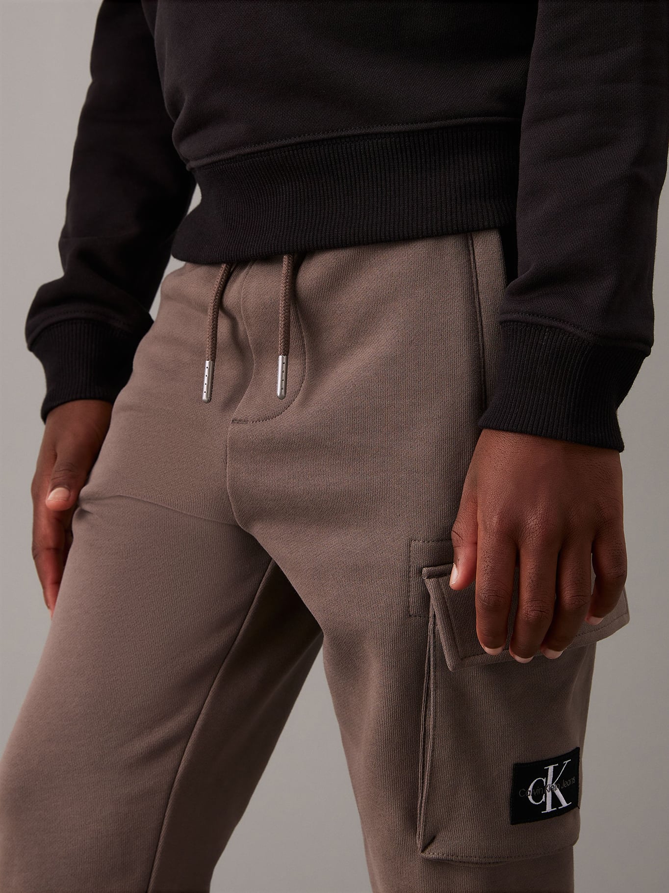 JOGGER NIÑO BADGE RELAXED - 4