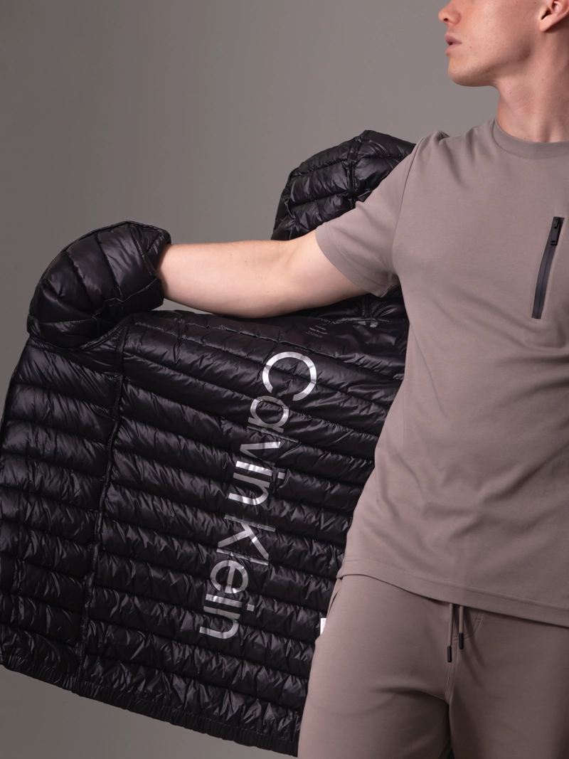 PARKA CON GORRO PACKABLE - 4
