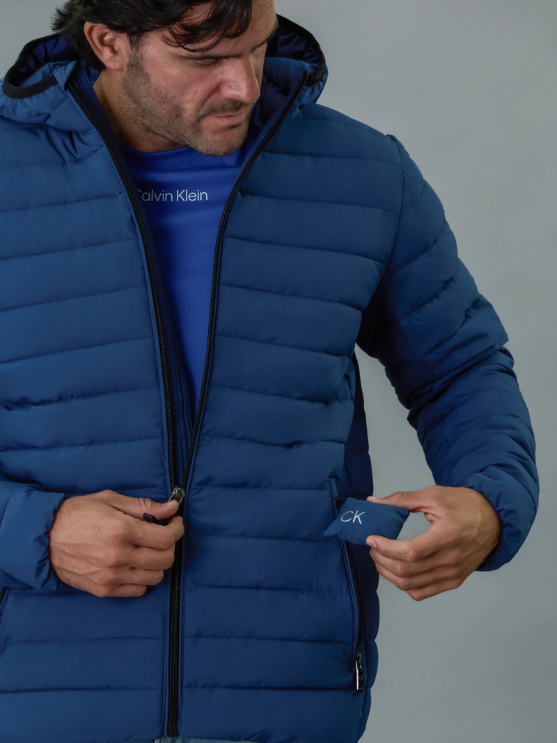 PARKA CON GORRO PACKABLE - 6