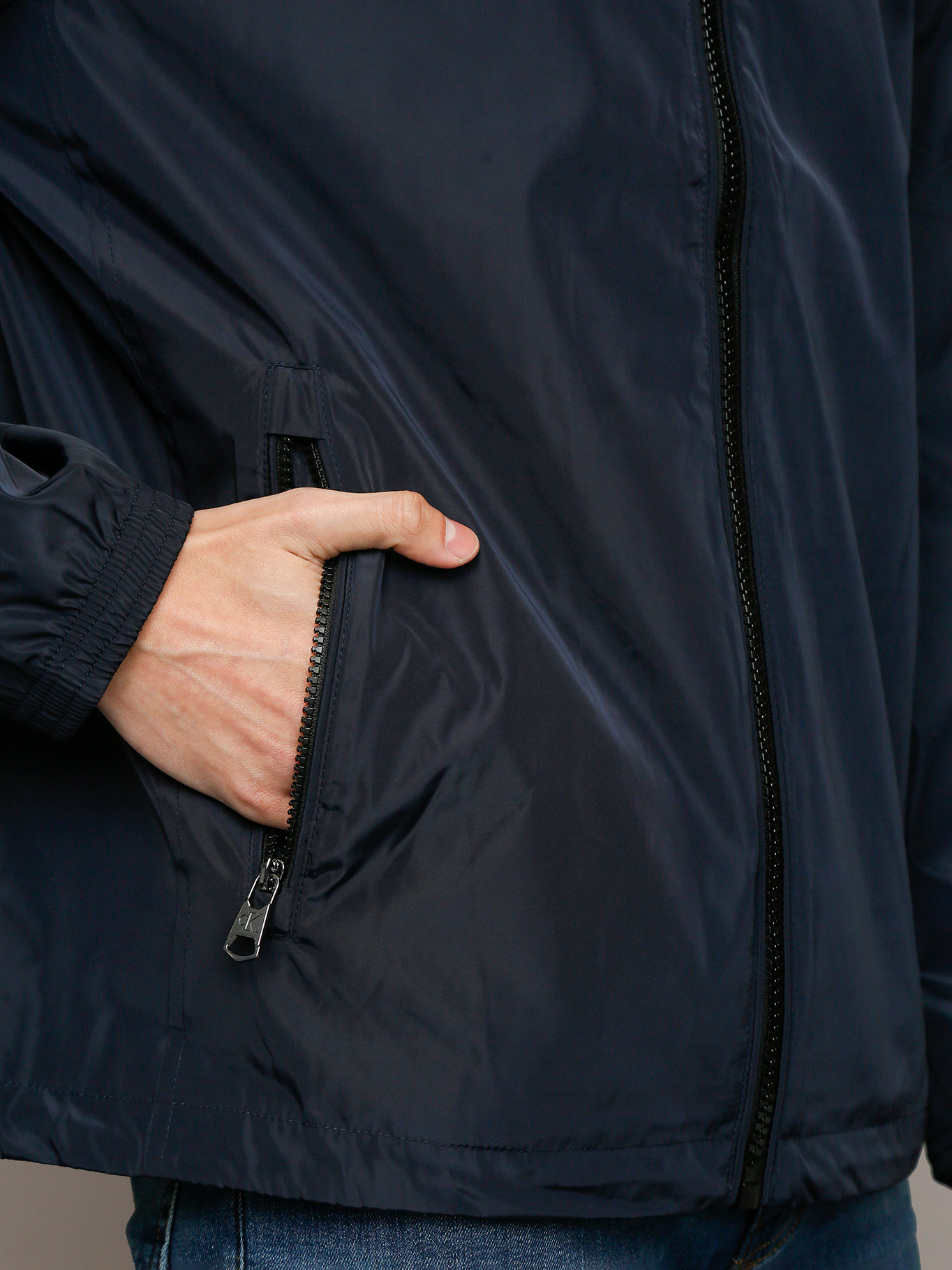 CHAQUETA LIGERA CON GORRO - 6