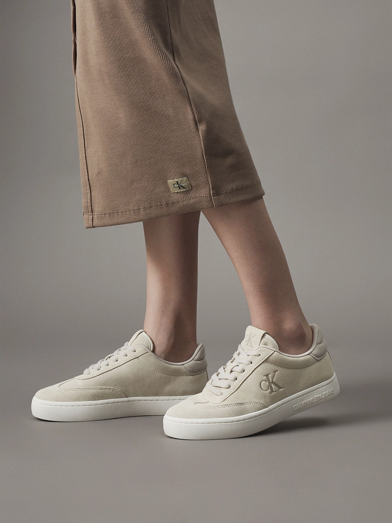 ZAPATILLAS LOW TOP LACE UP SUEDE - 6
