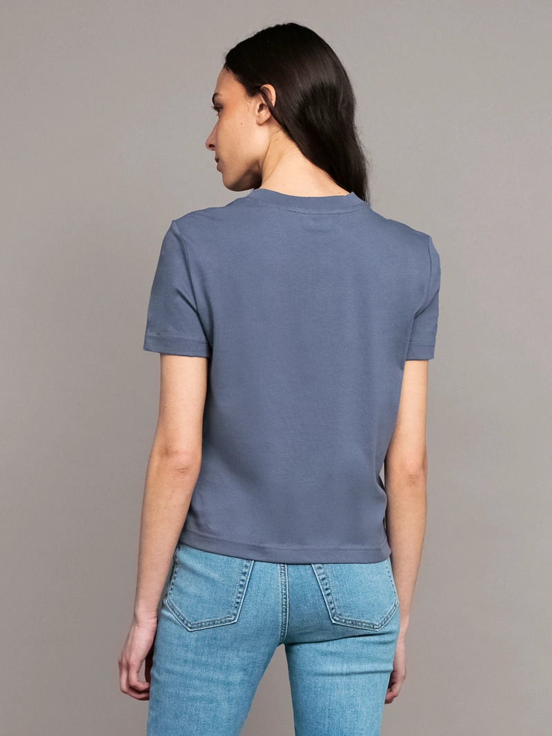 POLERA CON LOGO ARCHIVE - 4