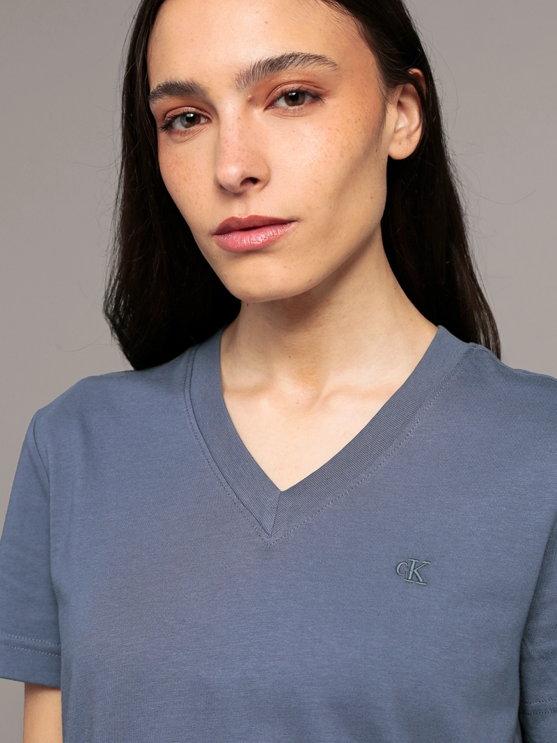 POLERA CON LOGO ARCHIVE - 5