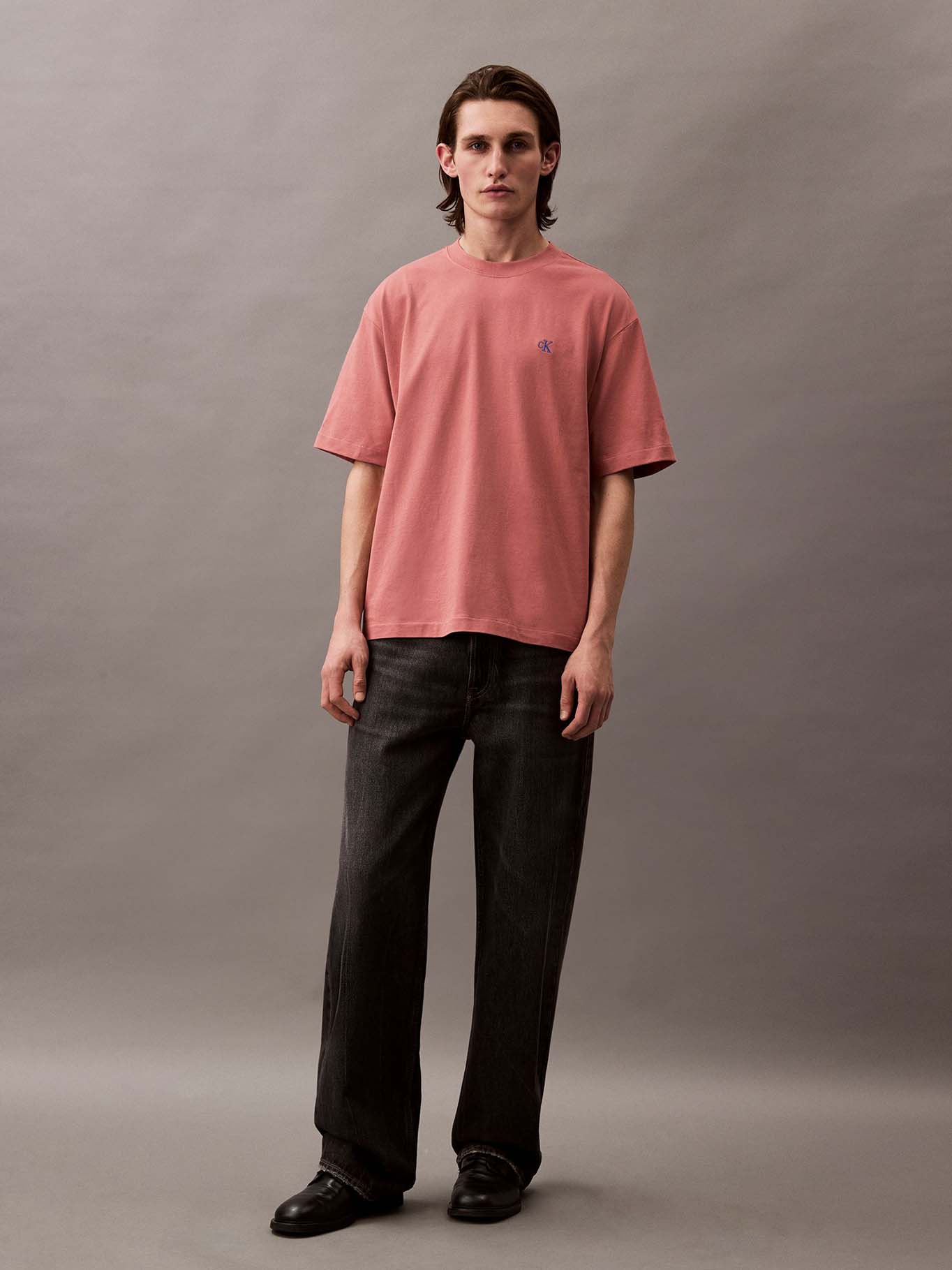 POLERA RELAXED CON MONOGRAMA ARCHIVE - 2