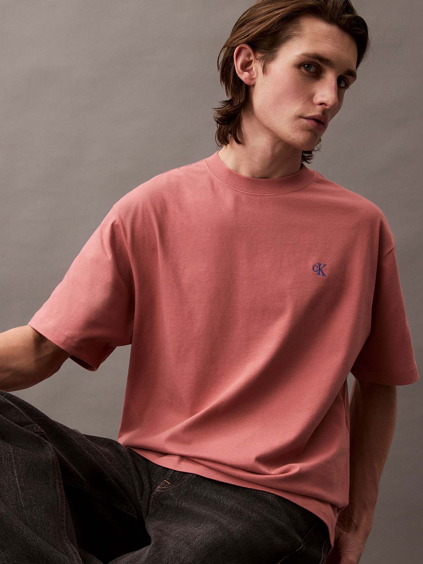 POLERA RELAXED CON MONOGRAMA ARCHIVE - 5