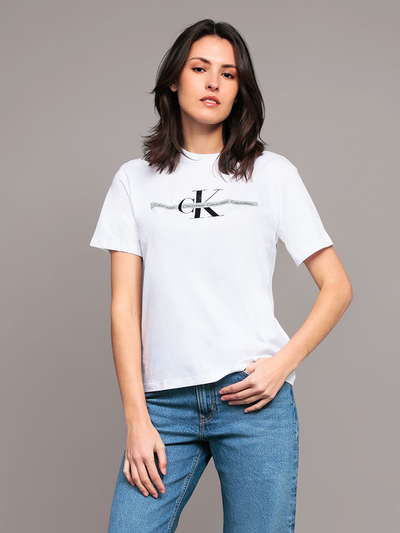 POLERA CLASSIC CON LOGO TAPE - 1
