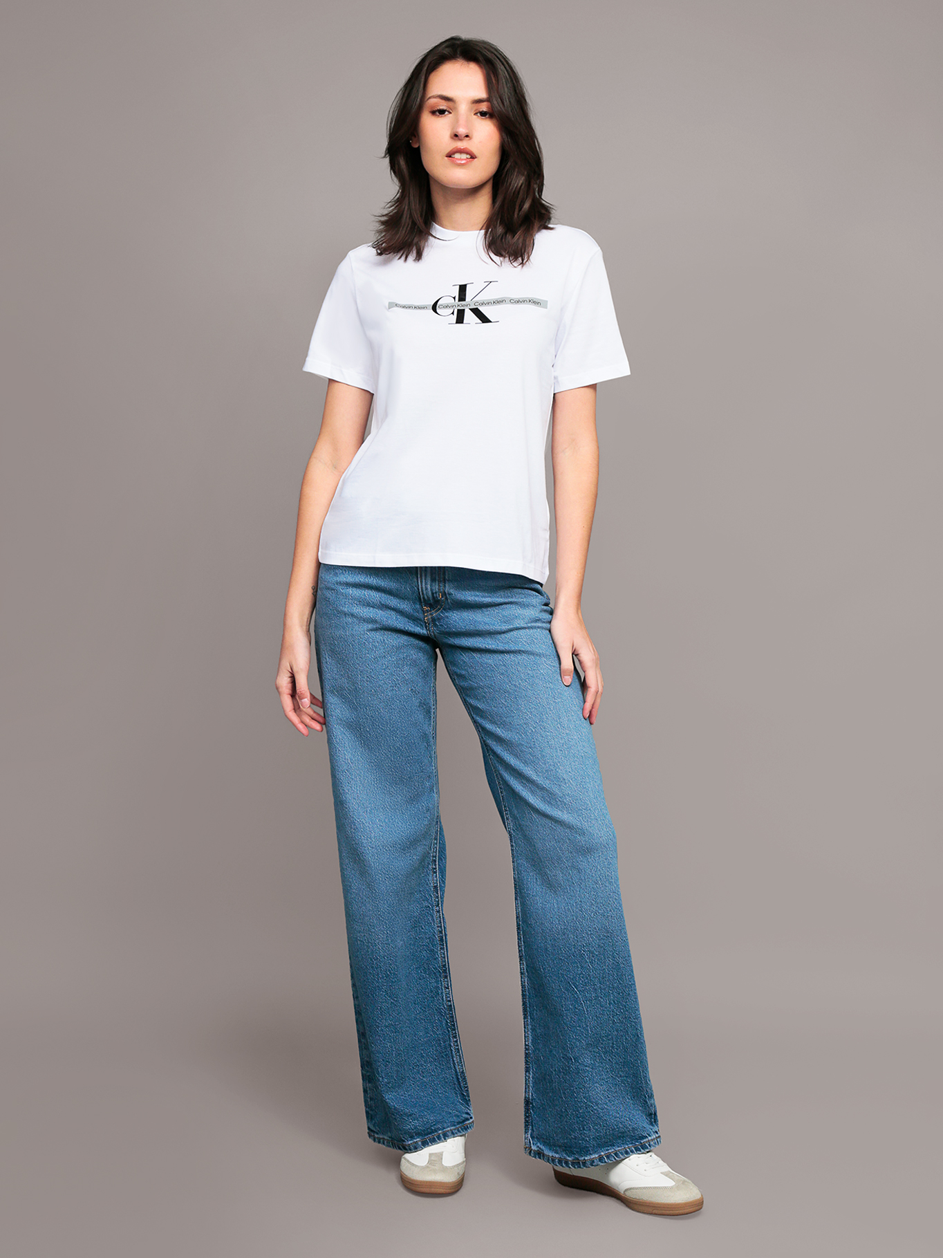 POLERA CLASSIC CON LOGO TAPE - 2