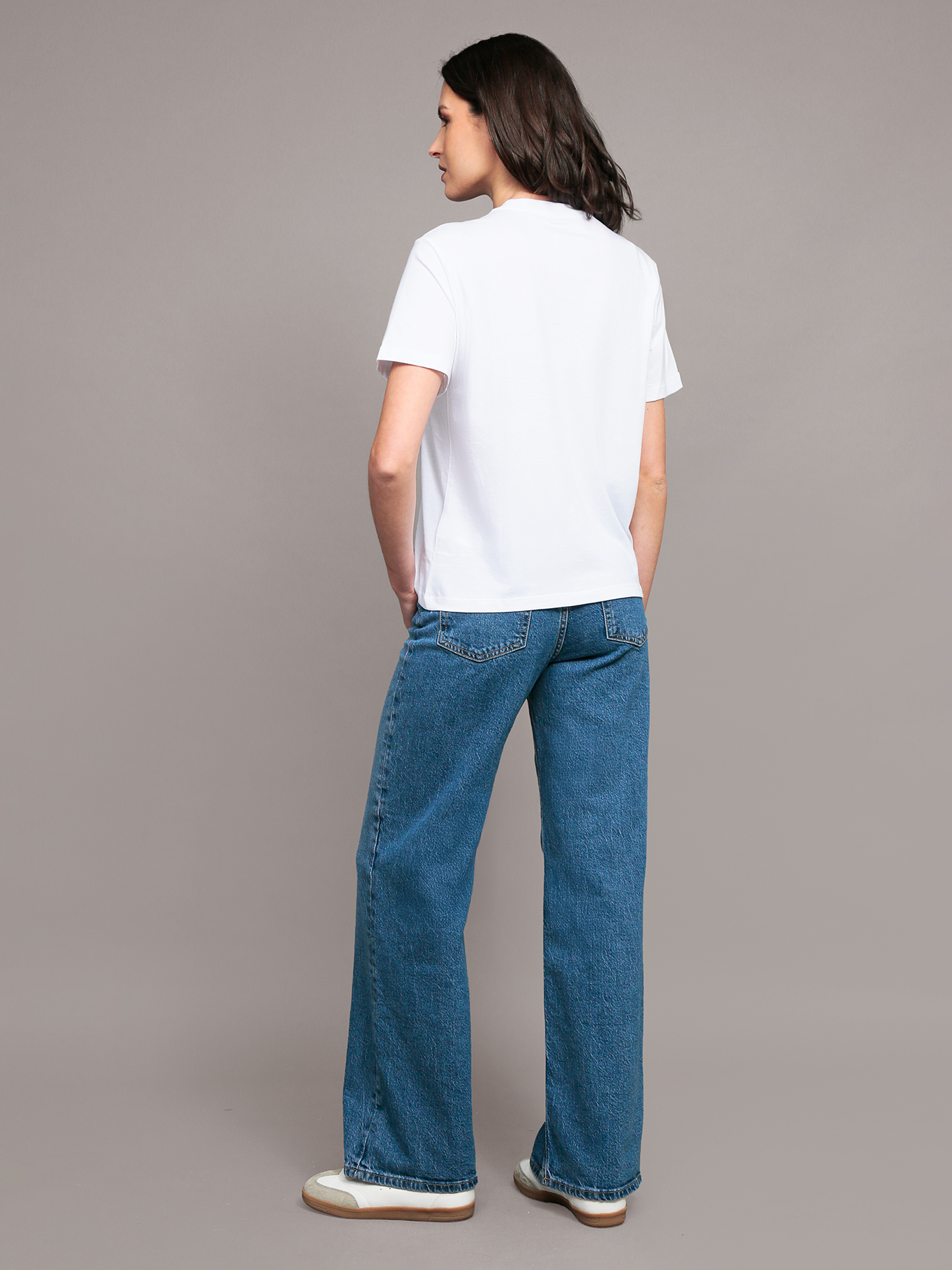 POLERA CLASSIC CON LOGO TAPE - 3