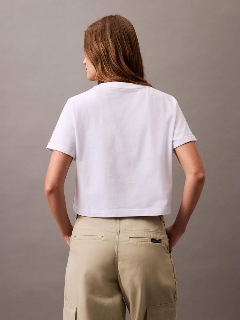 POLERA CROPPED CON LOGO BRILLANTE - 3