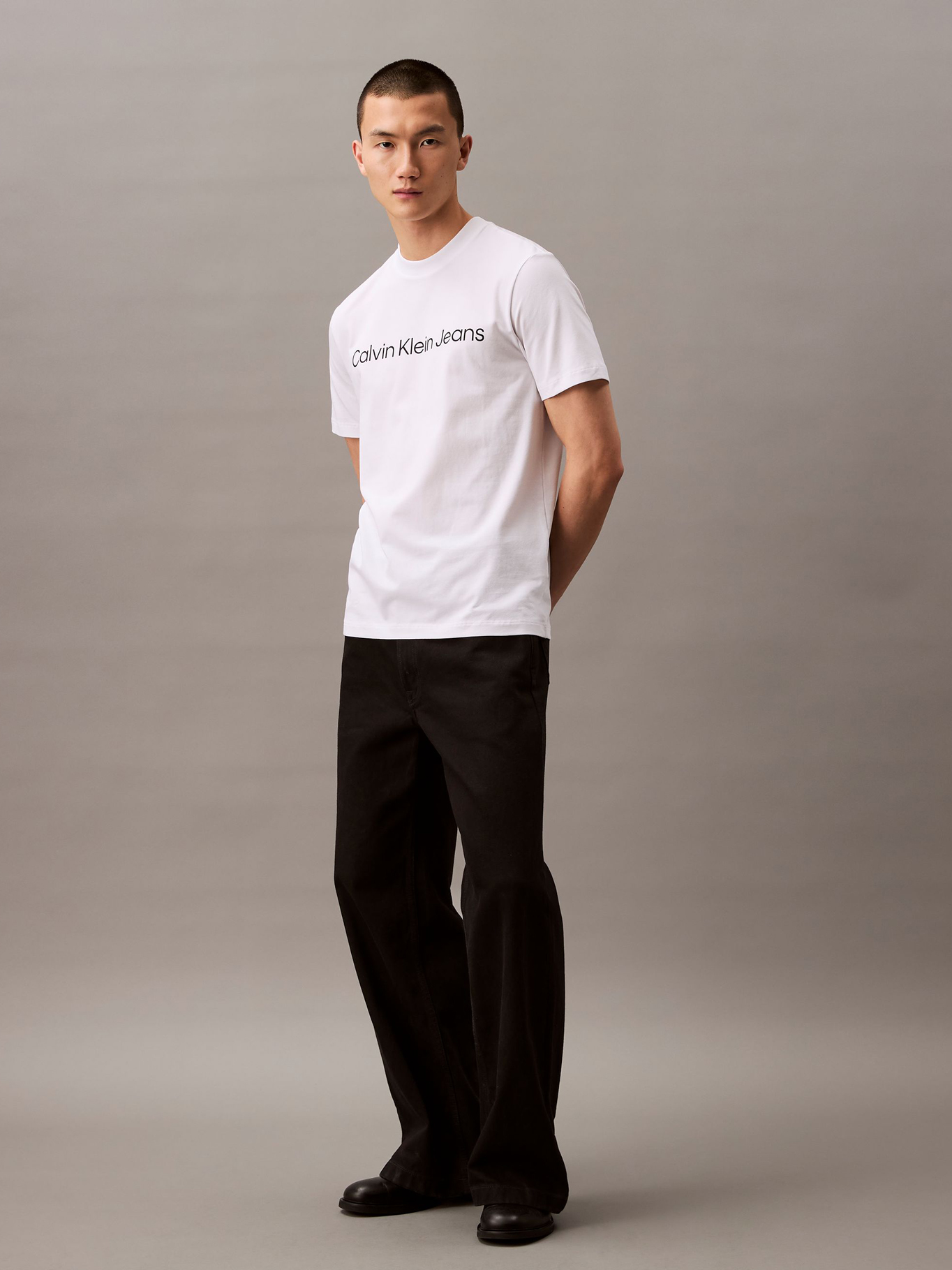 POLERA REGULAR CON LOGOTIPO - 2