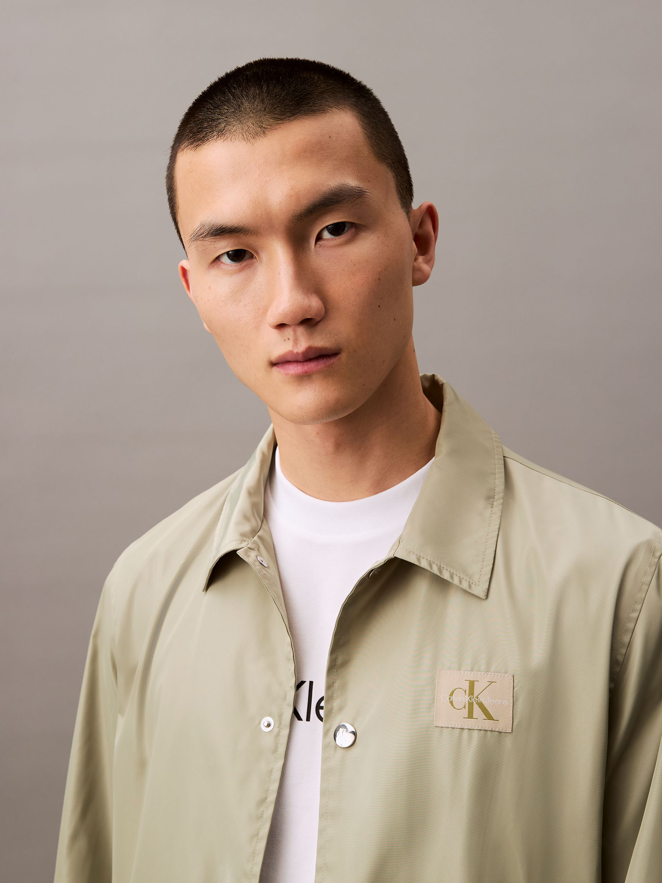 POLERA REGULAR CON LOGOTIPO - 6