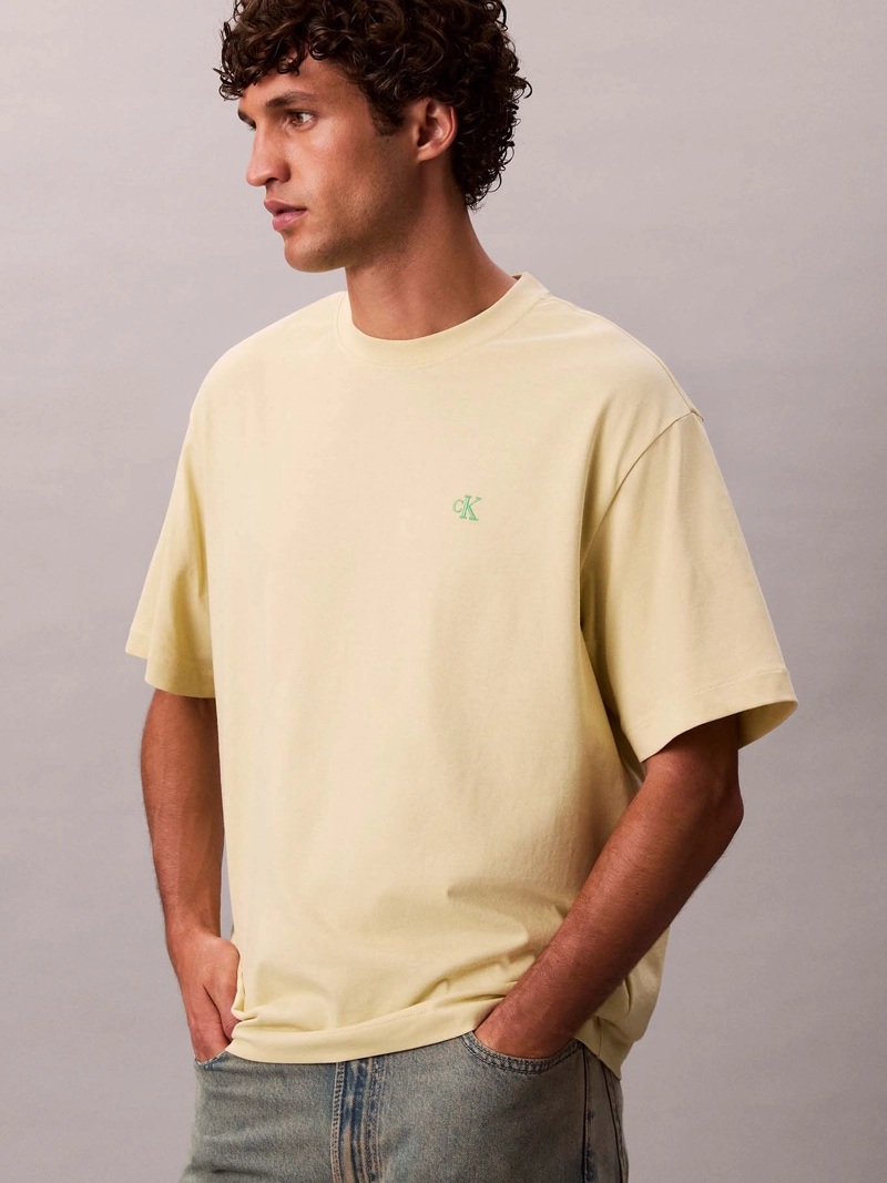 POLERA RELAXED CON MONOGRAMA ARCHIVE - 5
