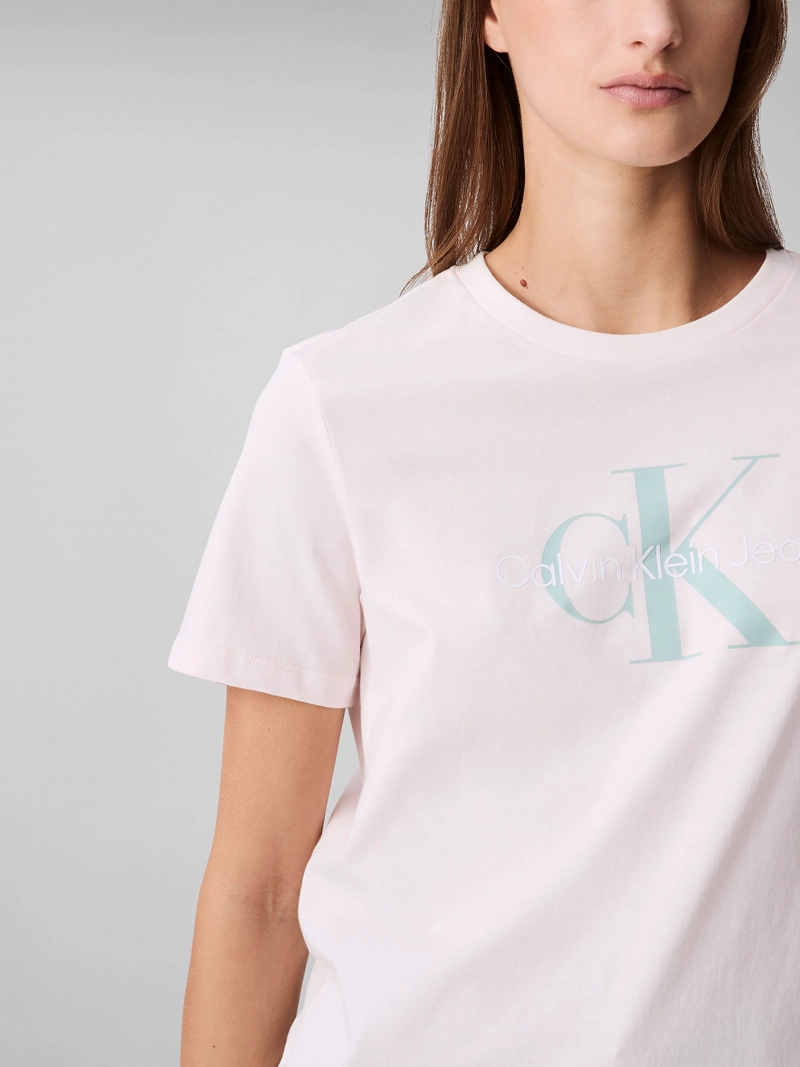 POLERA CLASICA CON LOGO - 4