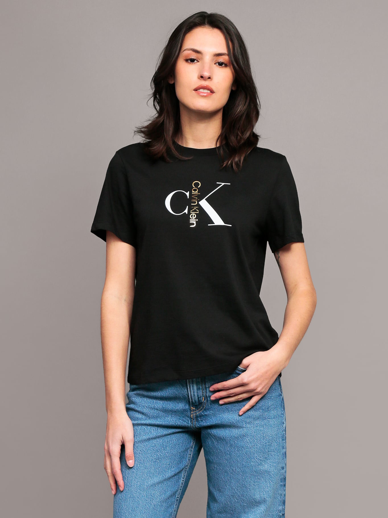 POLERA CLASSIC CON MONOGRAMA - 1