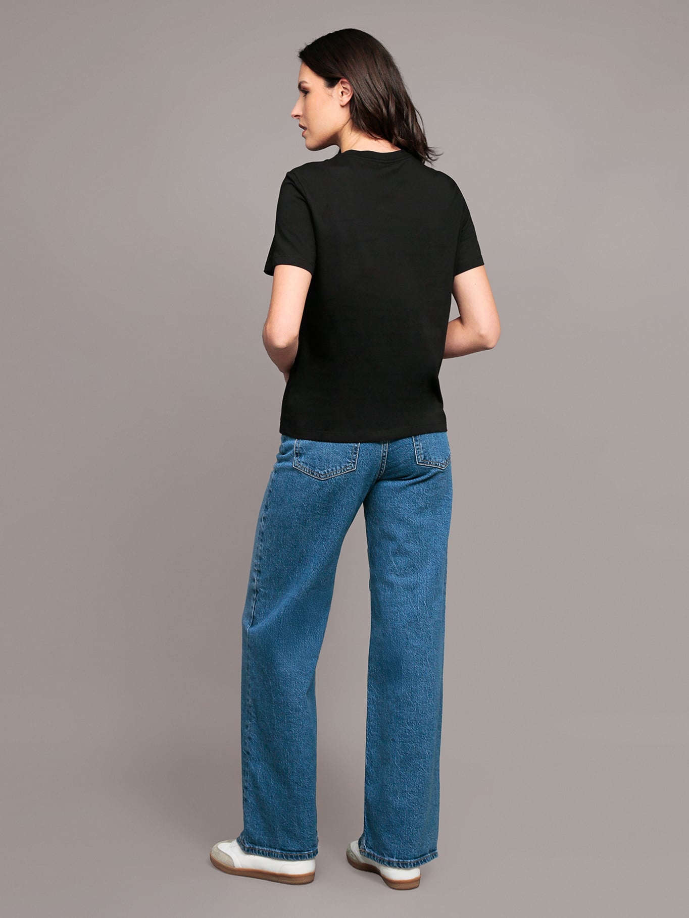 POLERA CLASSIC CON MONOGRAMA - 3