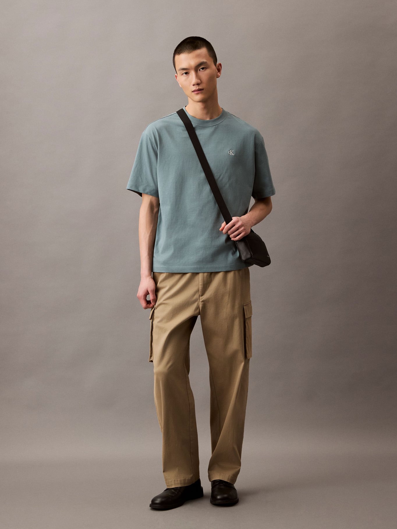 POLERA RELAXED CON MONOGRAMA ARCHIVE - 2