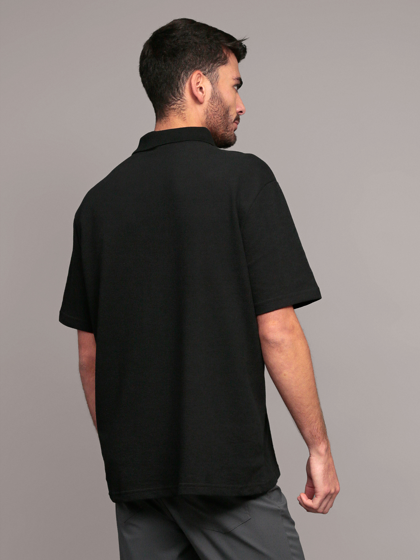 POLO RELAXED CON TEJIDO CREPE - 4