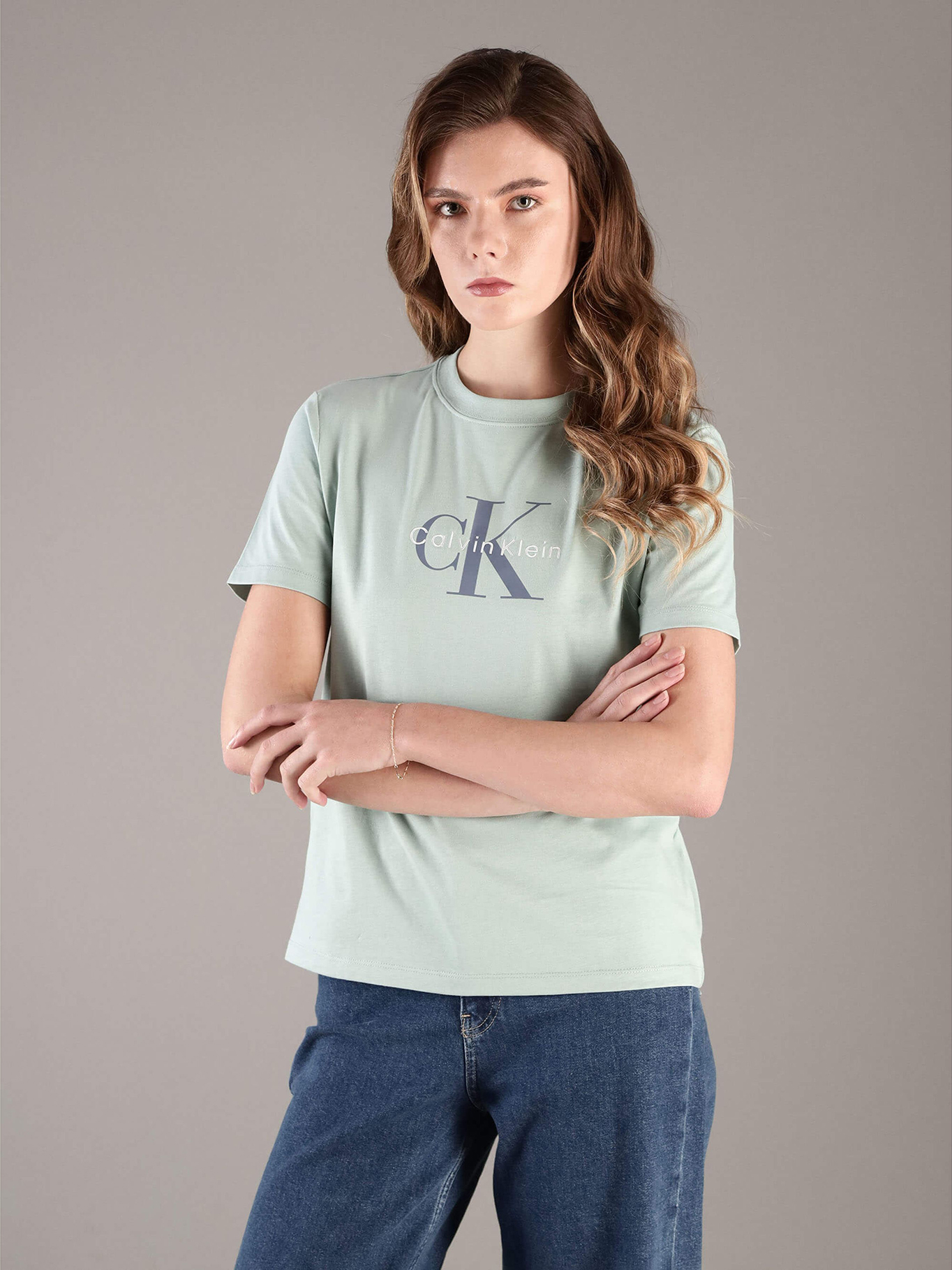 POLERA CLASICA CON MONOGRAMA ESTAMPADO - 1