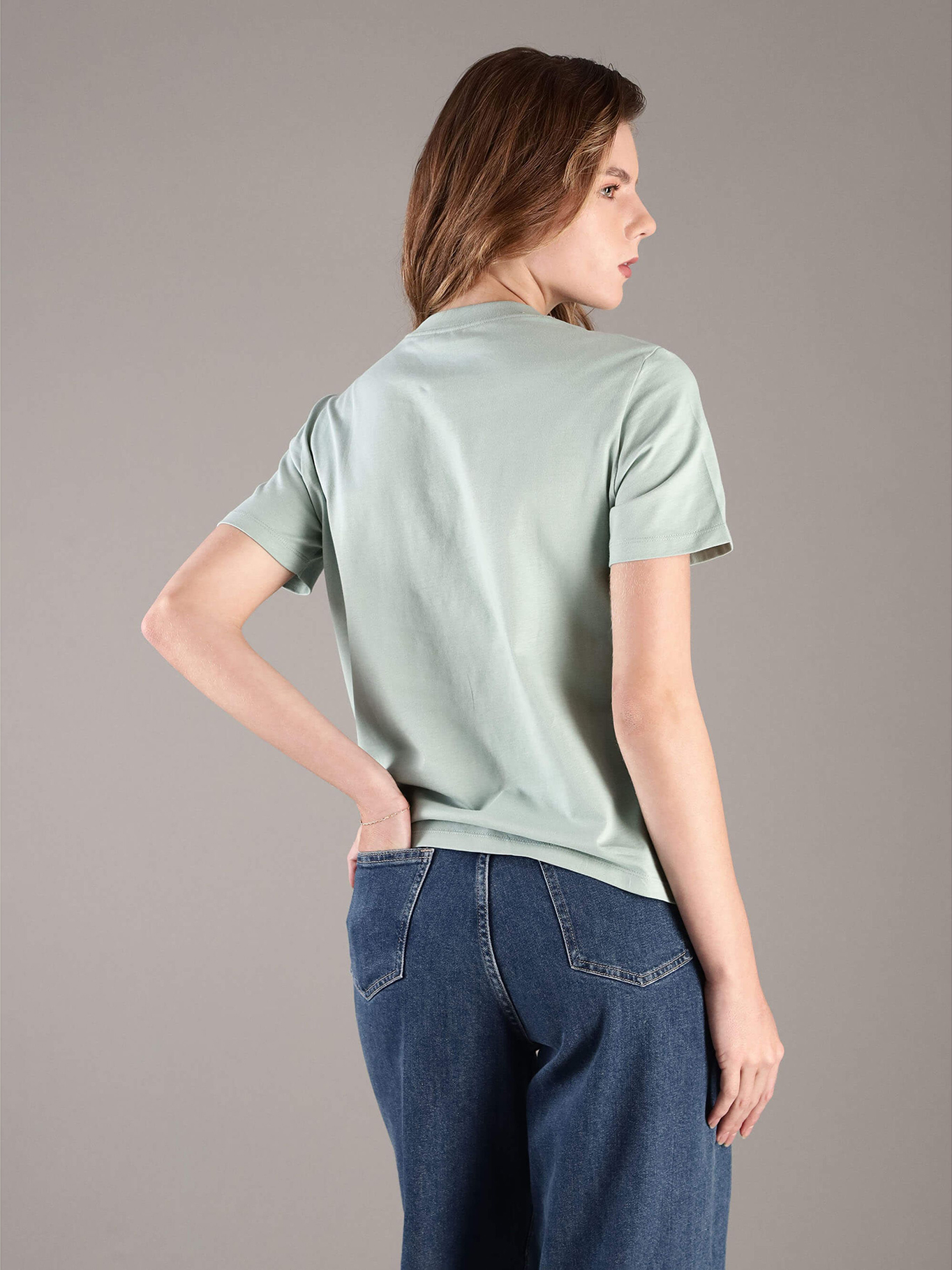 POLERA CLASICA CON MONOGRAMA ESTAMPADO - 3