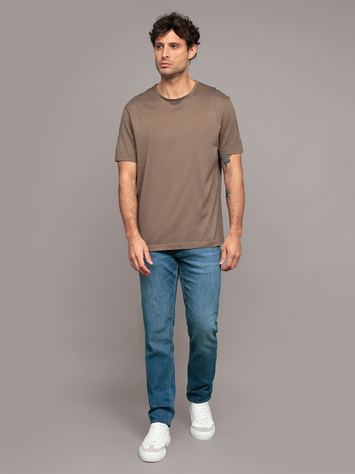 POLERA DE PUNTO GLOBAL HERO - 2