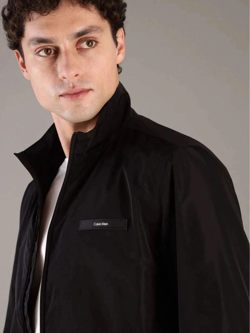 CHAQUETA ESSENTIAL DE NAILON - 4