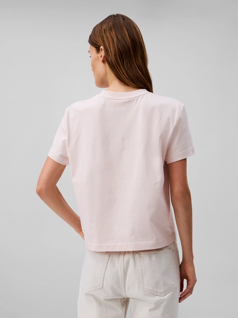 POLERA CON LOGO ARCHIVE - 3