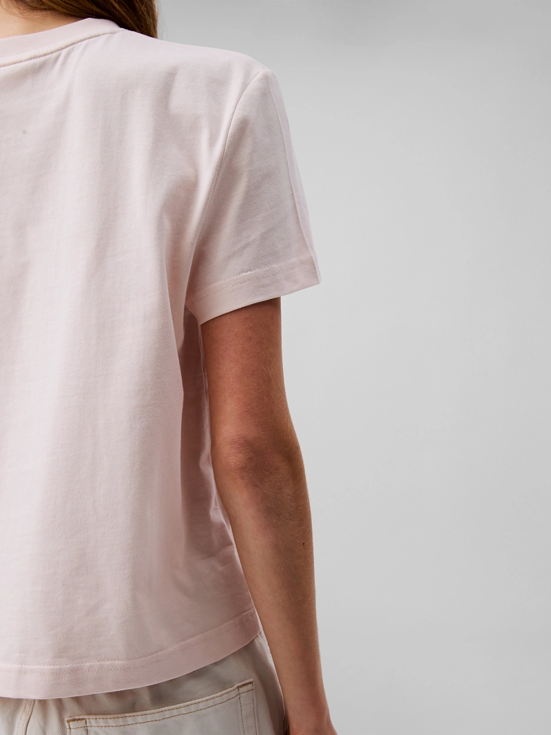 POLERA CON LOGO ARCHIVE - 5