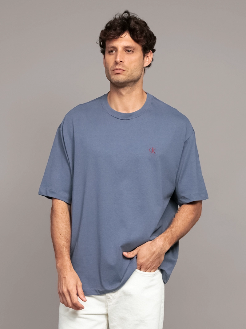 POLERA RELAXED CON MONOGRAMA ARCHIVE - 1