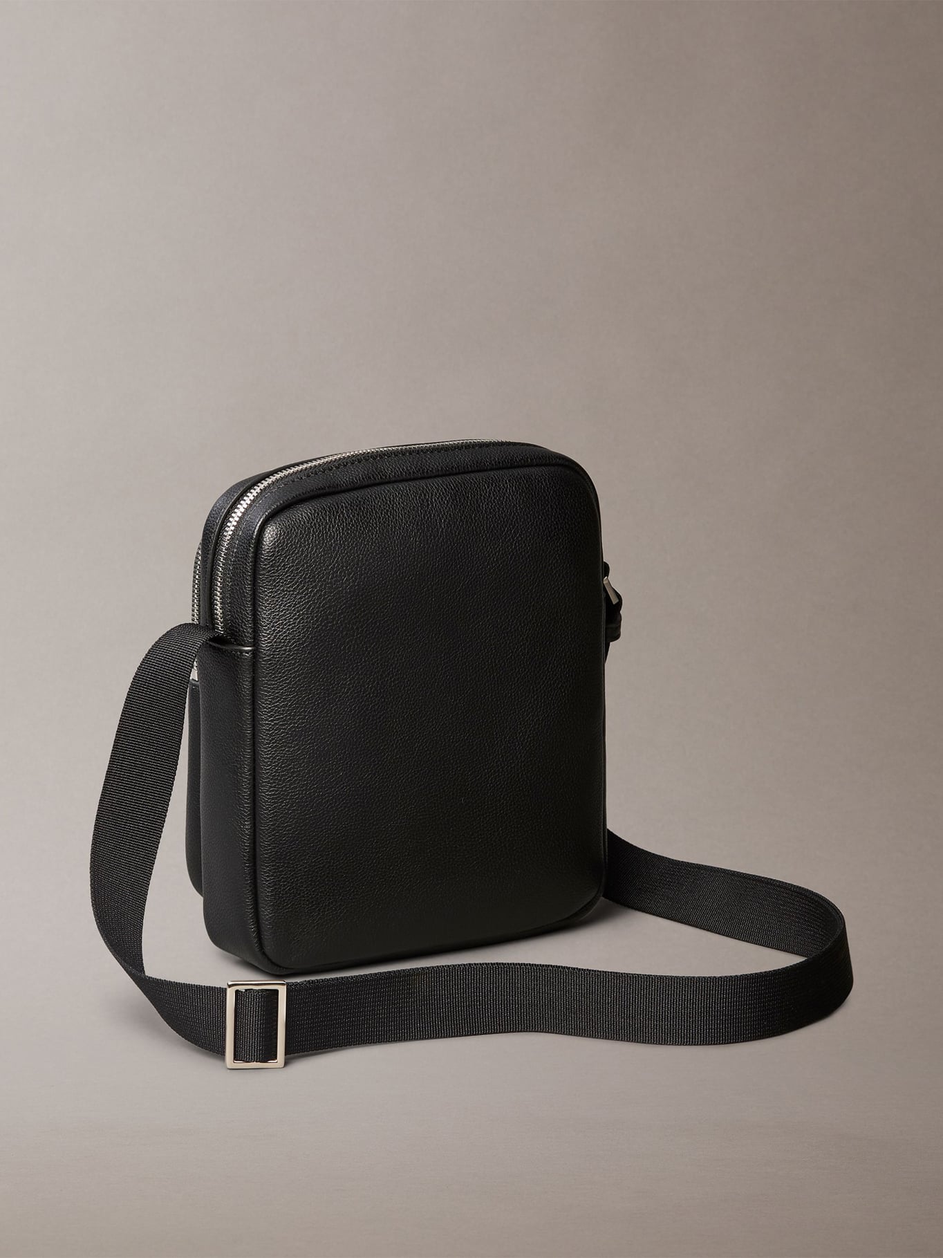 BOLSO BANDOLERA MICRO PEBBLE - 2