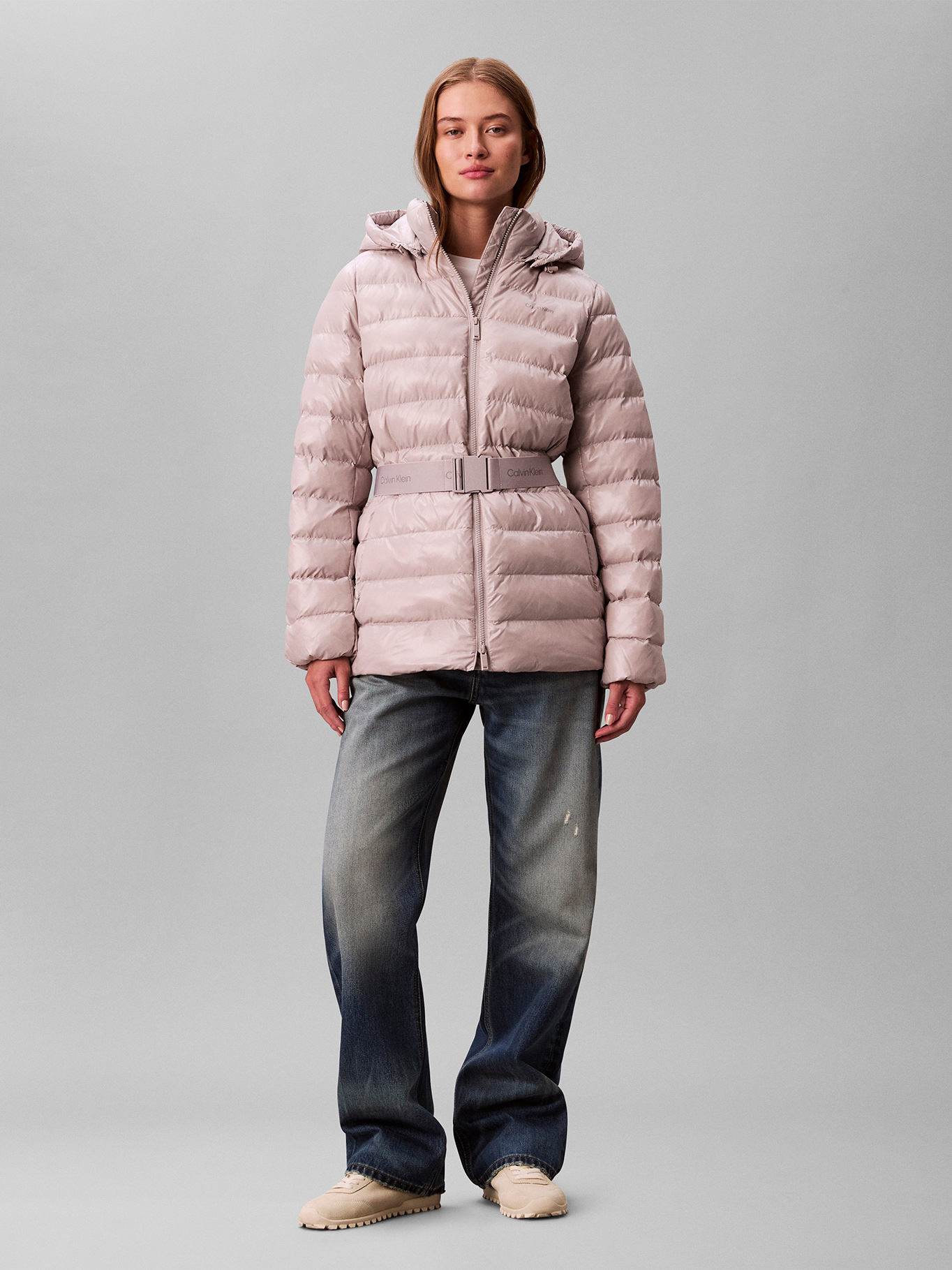 PARKA PUFFER DE PLUMAS LIGERA CON CINTURON - 2