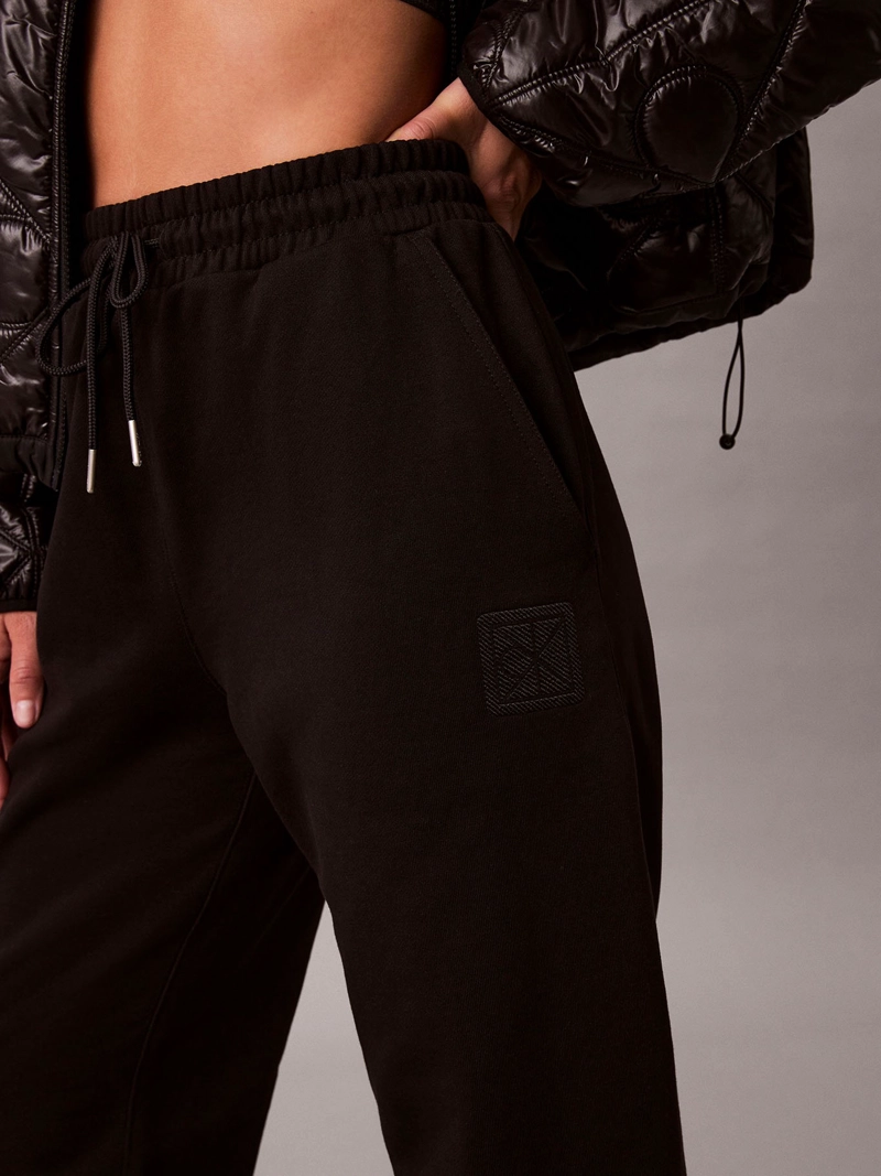 PANTALON DE CHANDAL HOLGADO - 3