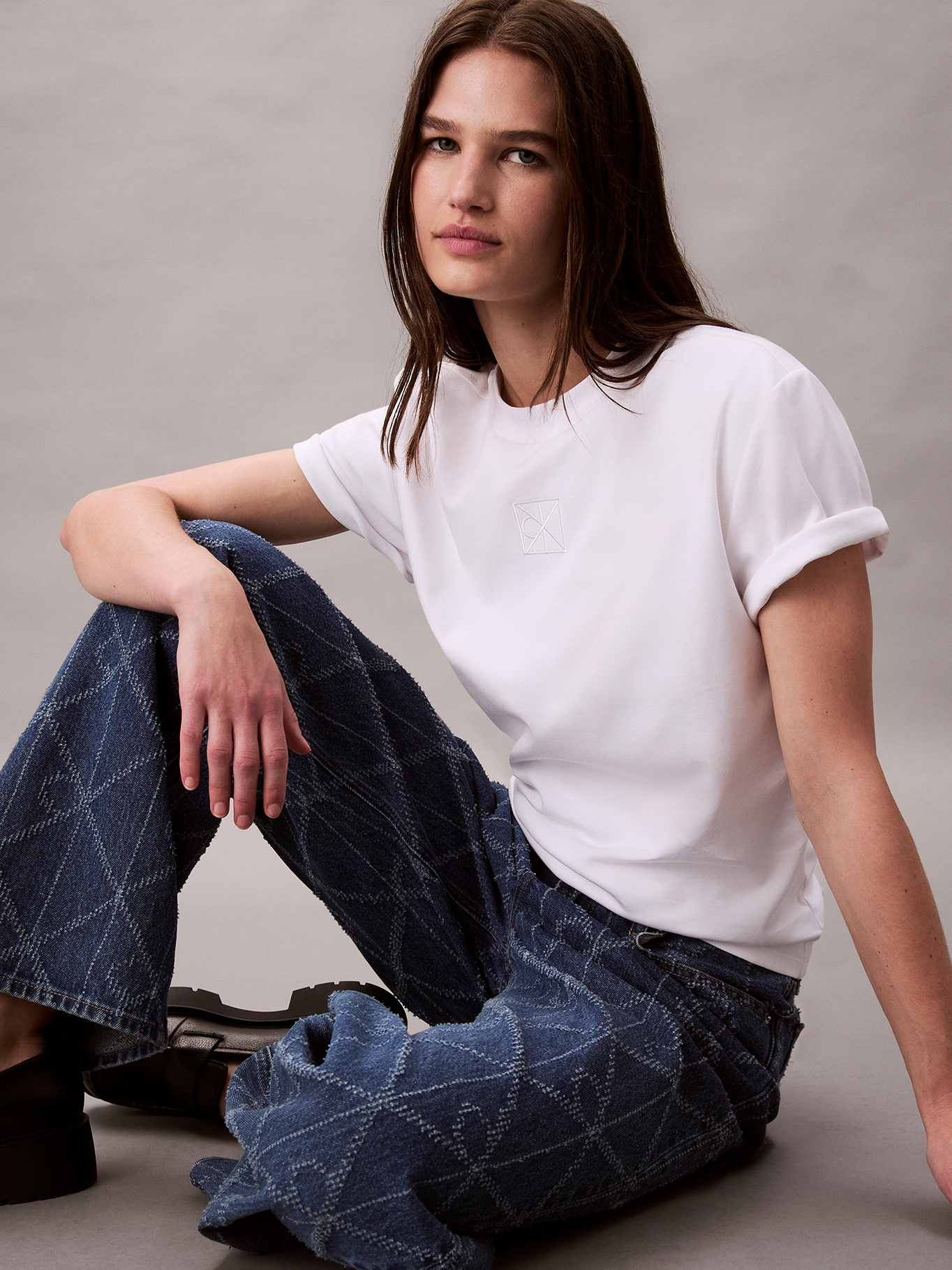 POLERA INTERLOCK CON EMBLEMA CK - 5