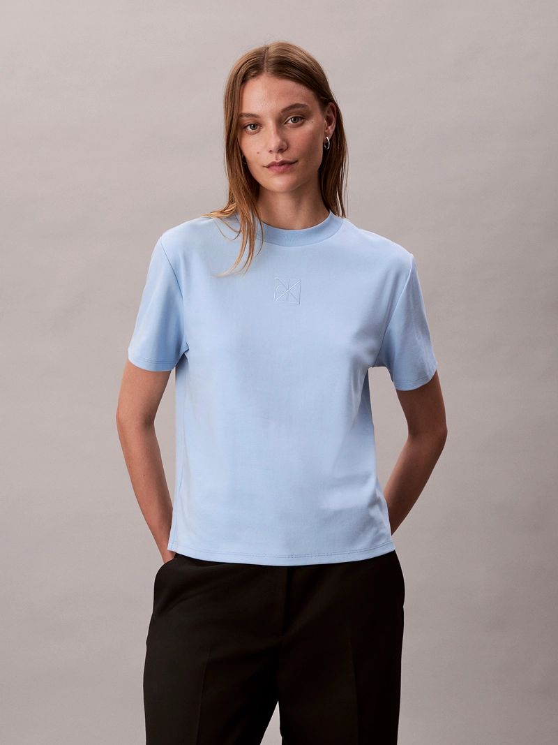 POLERA INTERLOCK CON EMBLEMA CK - 1