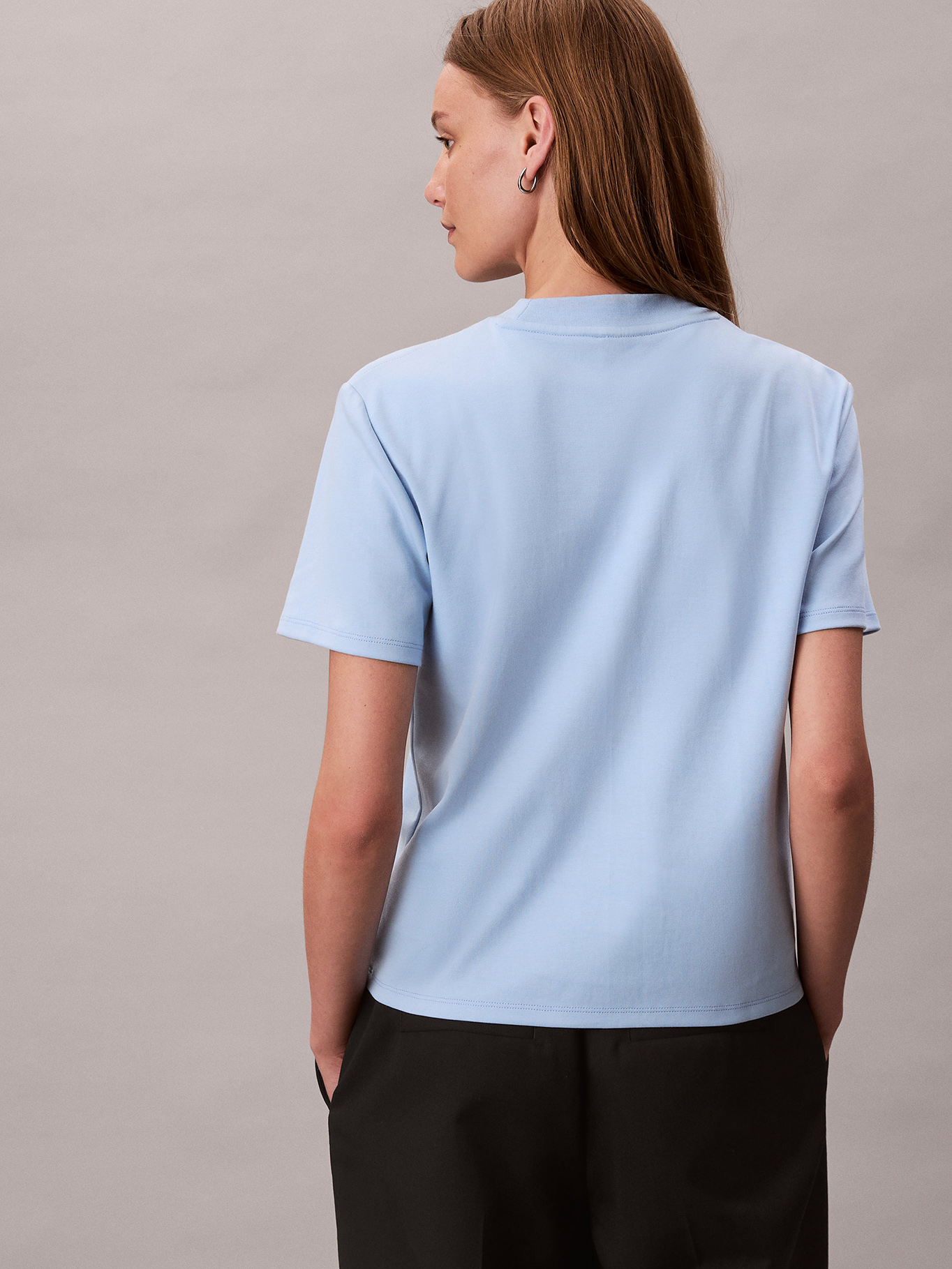 POLERA INTERLOCK CON EMBLEMA CK - 3