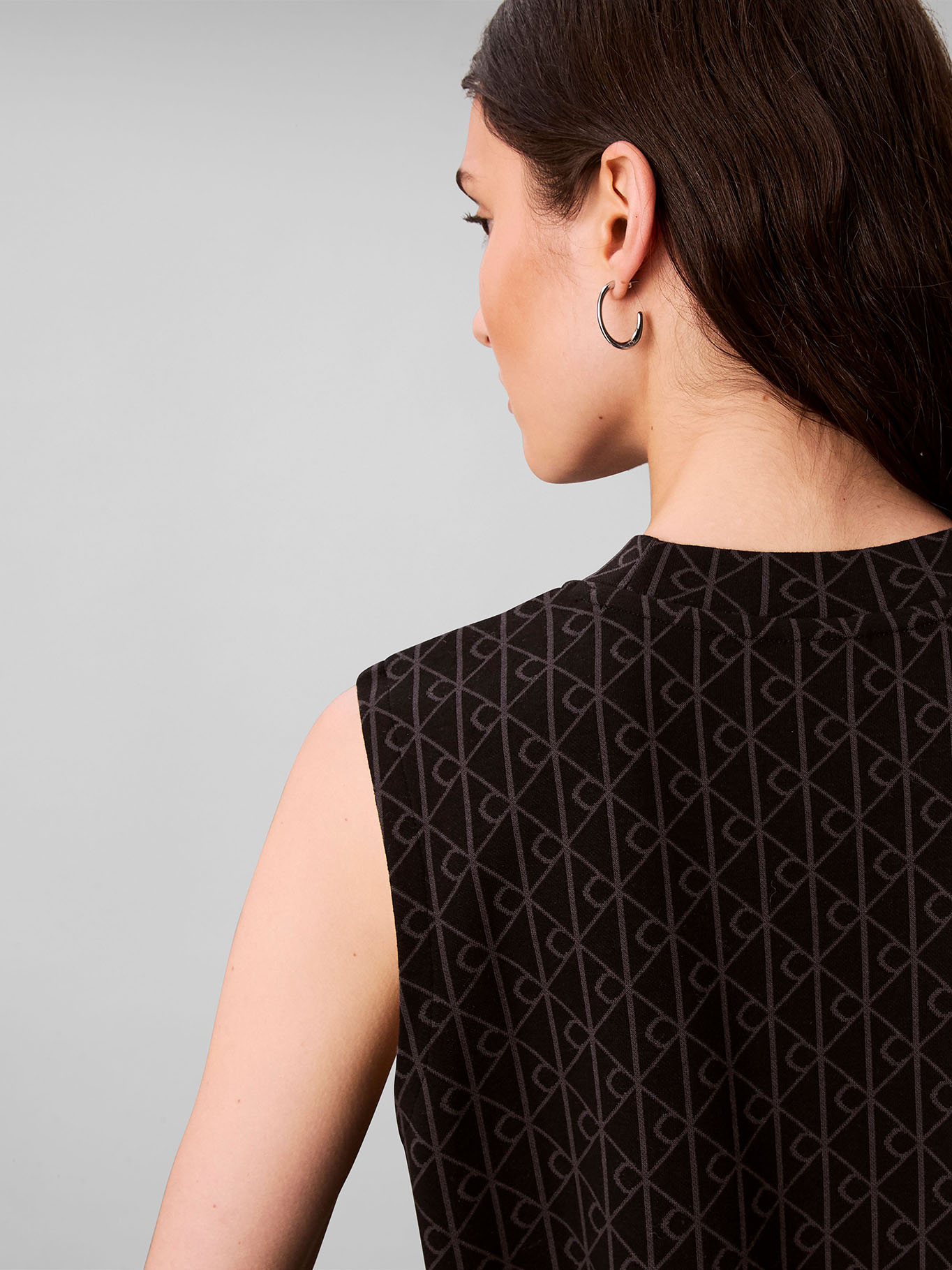 BLUSA CON LOGO EN JACQUARD - 5