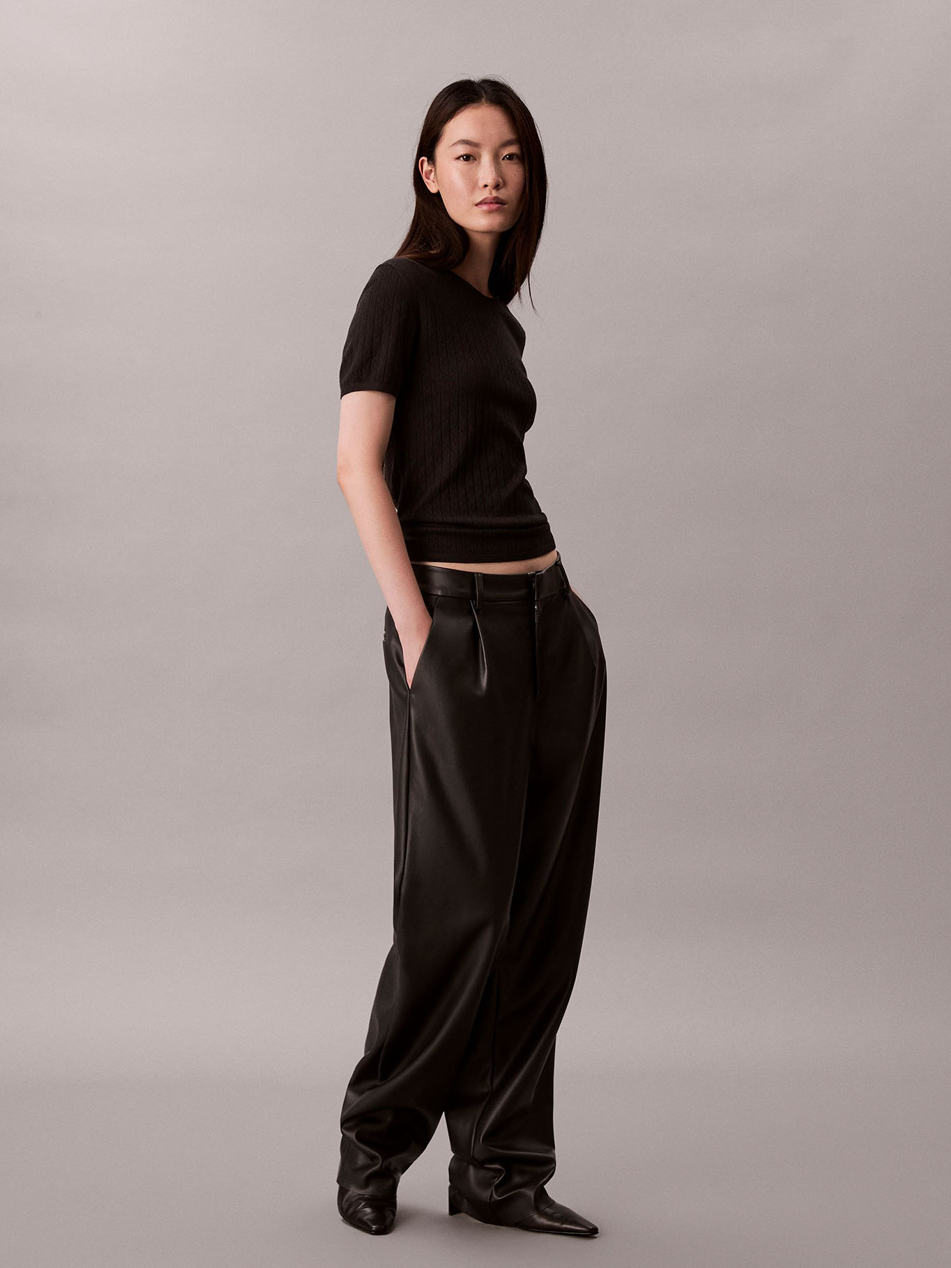 BLUSA EN TEJIDO CALADO - 2