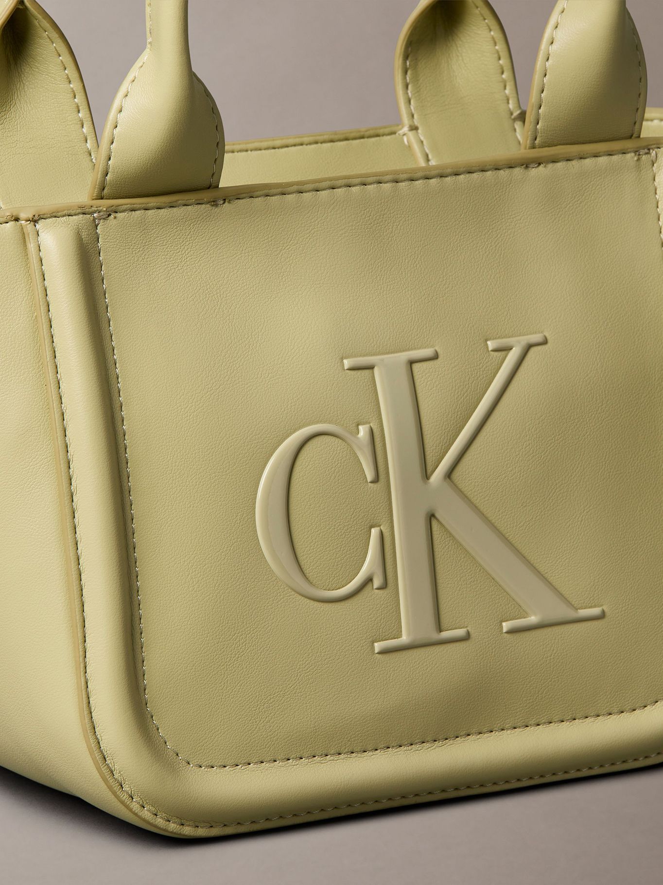 CARTERA TOTE PEQUEÑA CON LOGO - 5