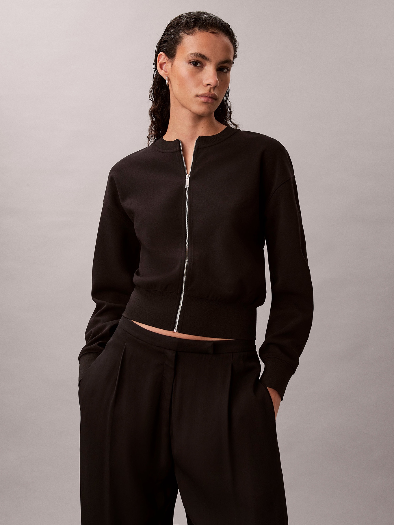 BLUSA DE CREPE  ELASTICO CON CREMALLERA - 1