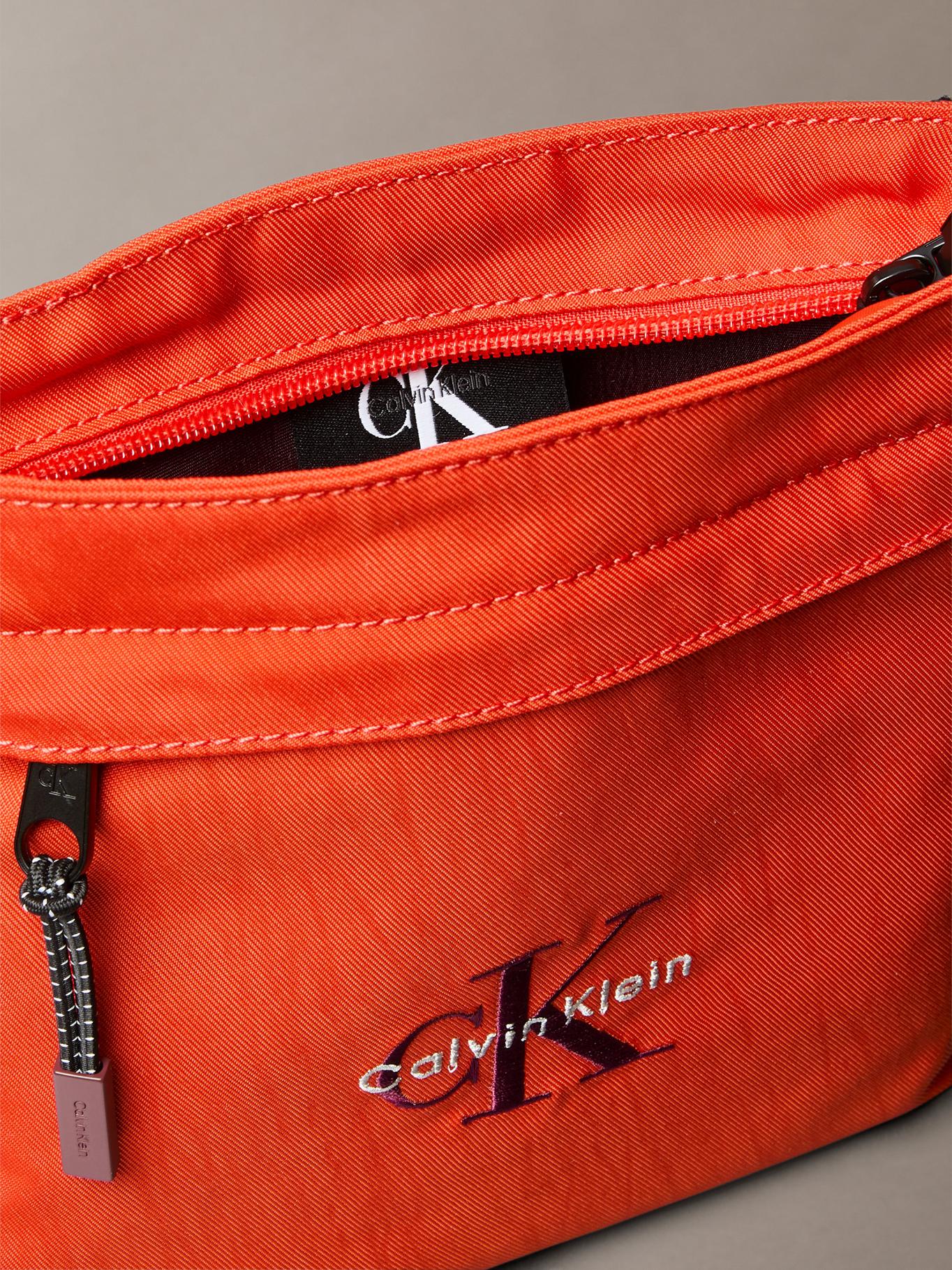 BOLSO PLANO DE NAILON CON MONOGRAMA - 3