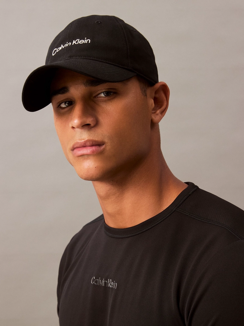 JOCKEY CON LOGOTIPO BORDADO - 3