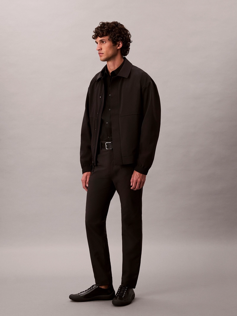 PANTALON DE CORTE SLIM EN TEJIDO TECNICO ELASTICO - 4