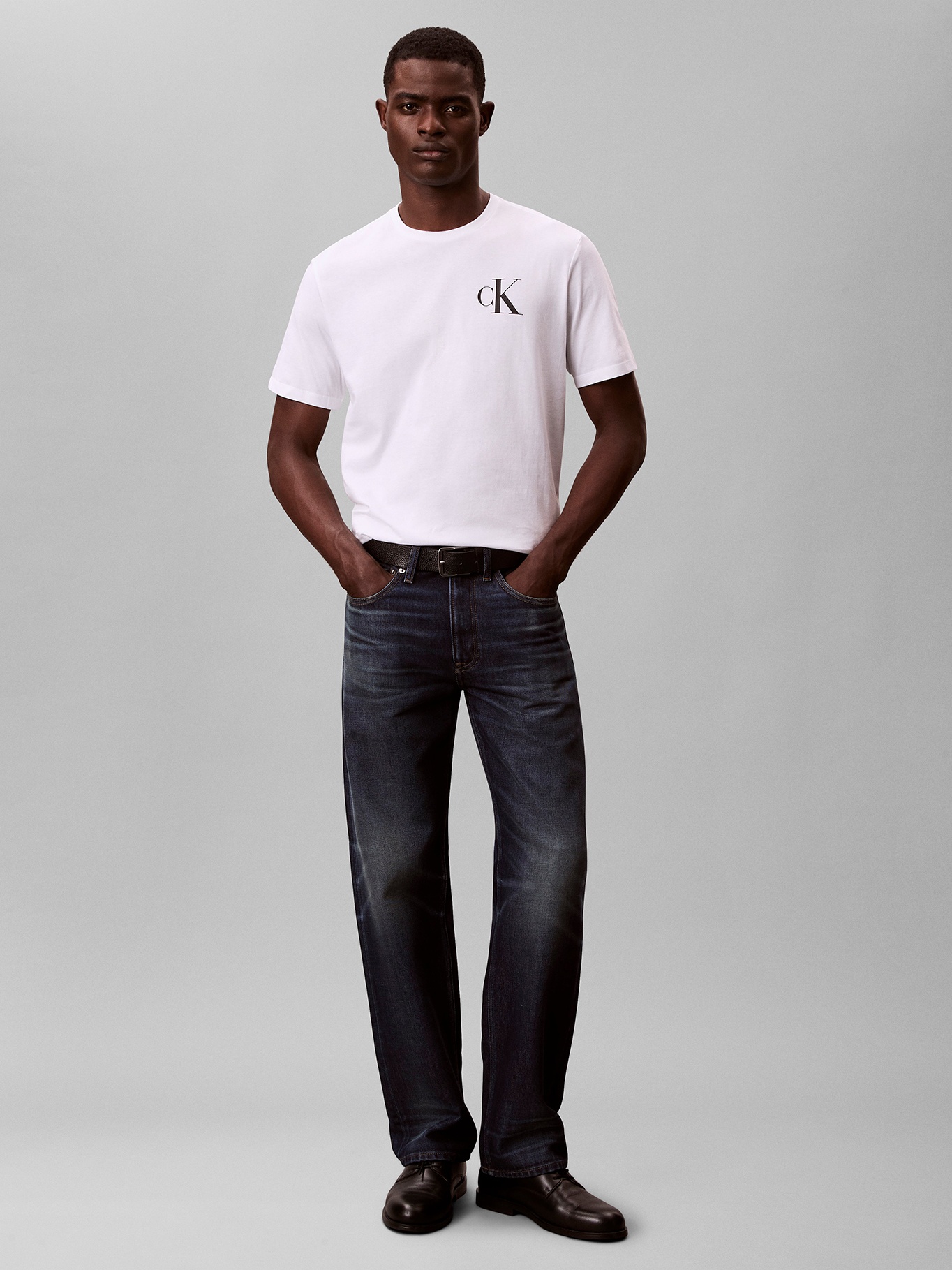 POLERA CON MONOGRAMA 30S - 2
