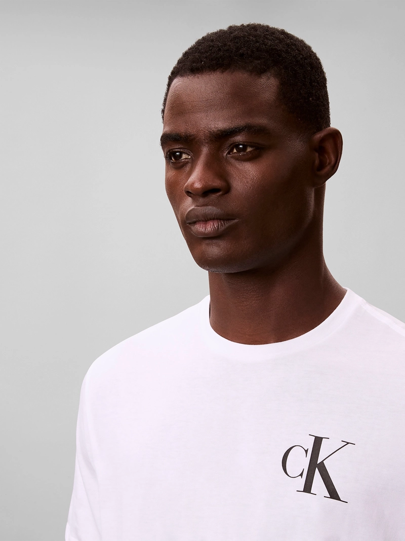 POLERA CON MONOGRAMA 30S - 5