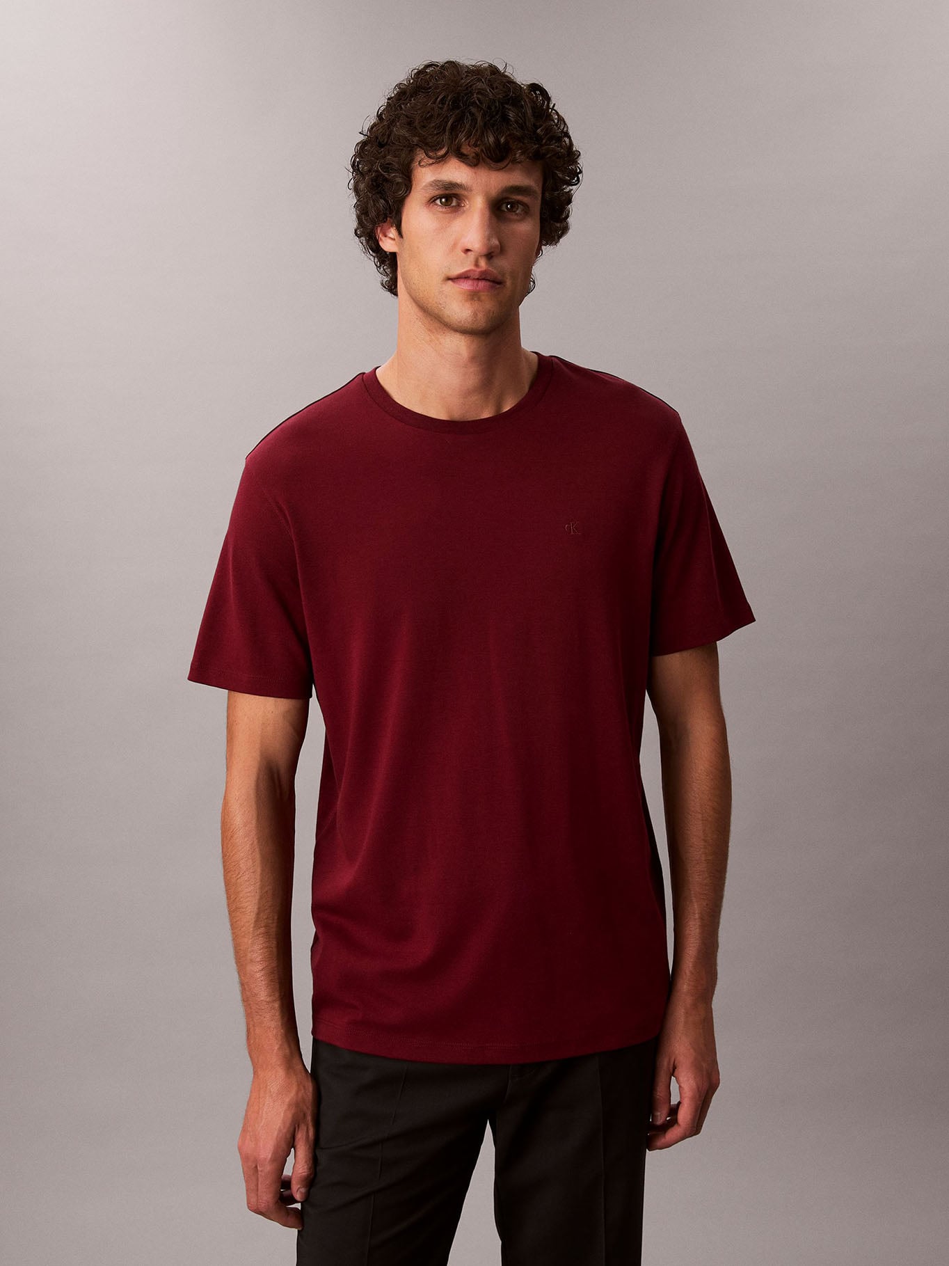 POLERA DE ALGODON SUPIMA CON LOGO BORDADO - 1
