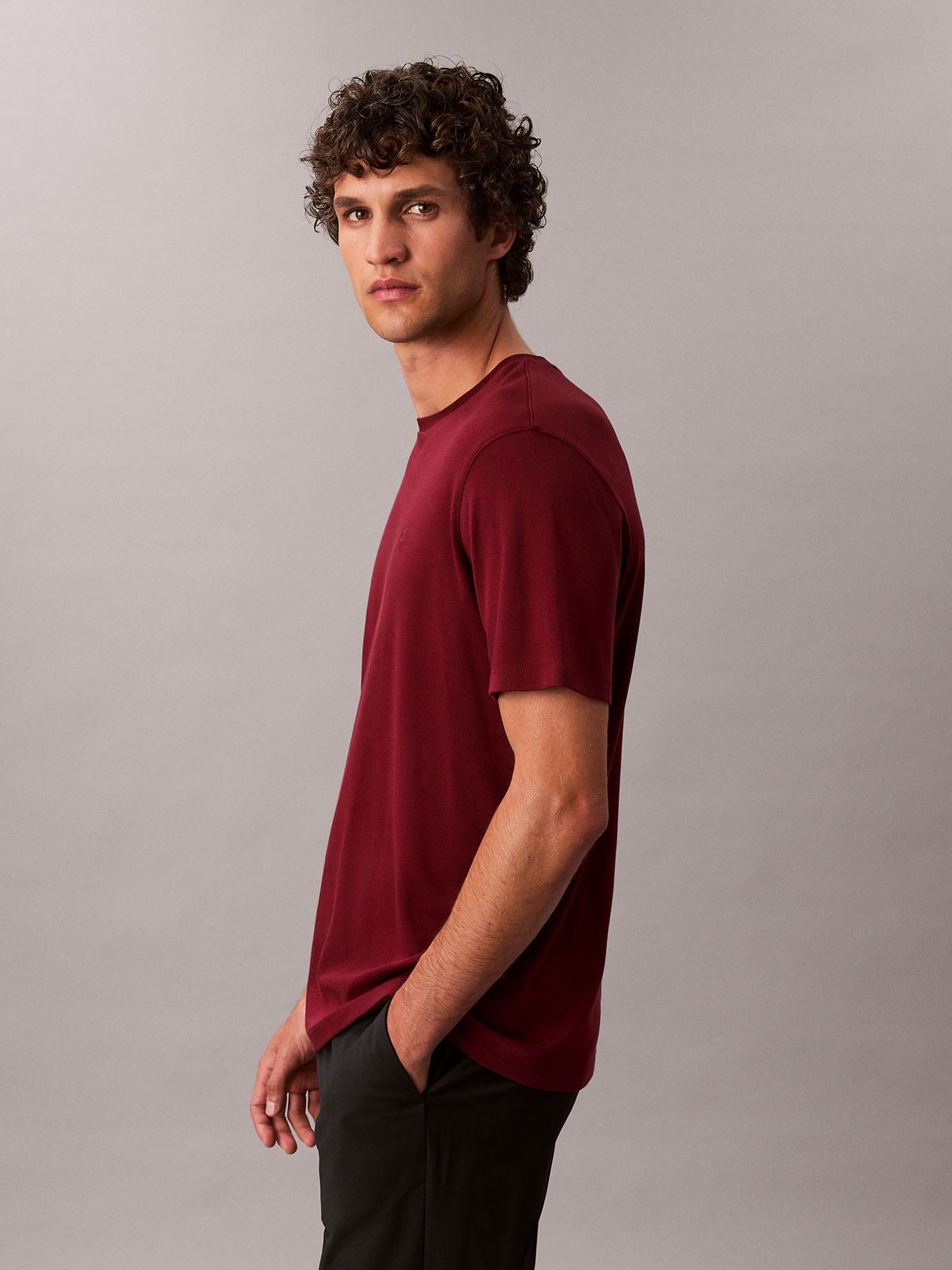 POLERA DE ALGODON SUPIMA CON LOGO BORDADO - 6